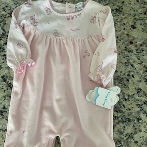Kissy kissy castle velour romper 9 months NWT!